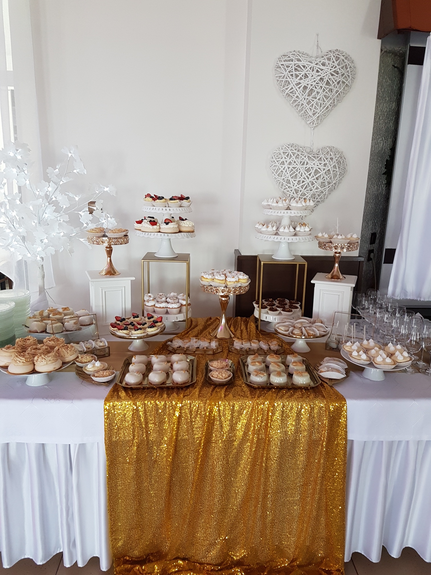 realizacja słodkiego stołu na wesele cukiernia want