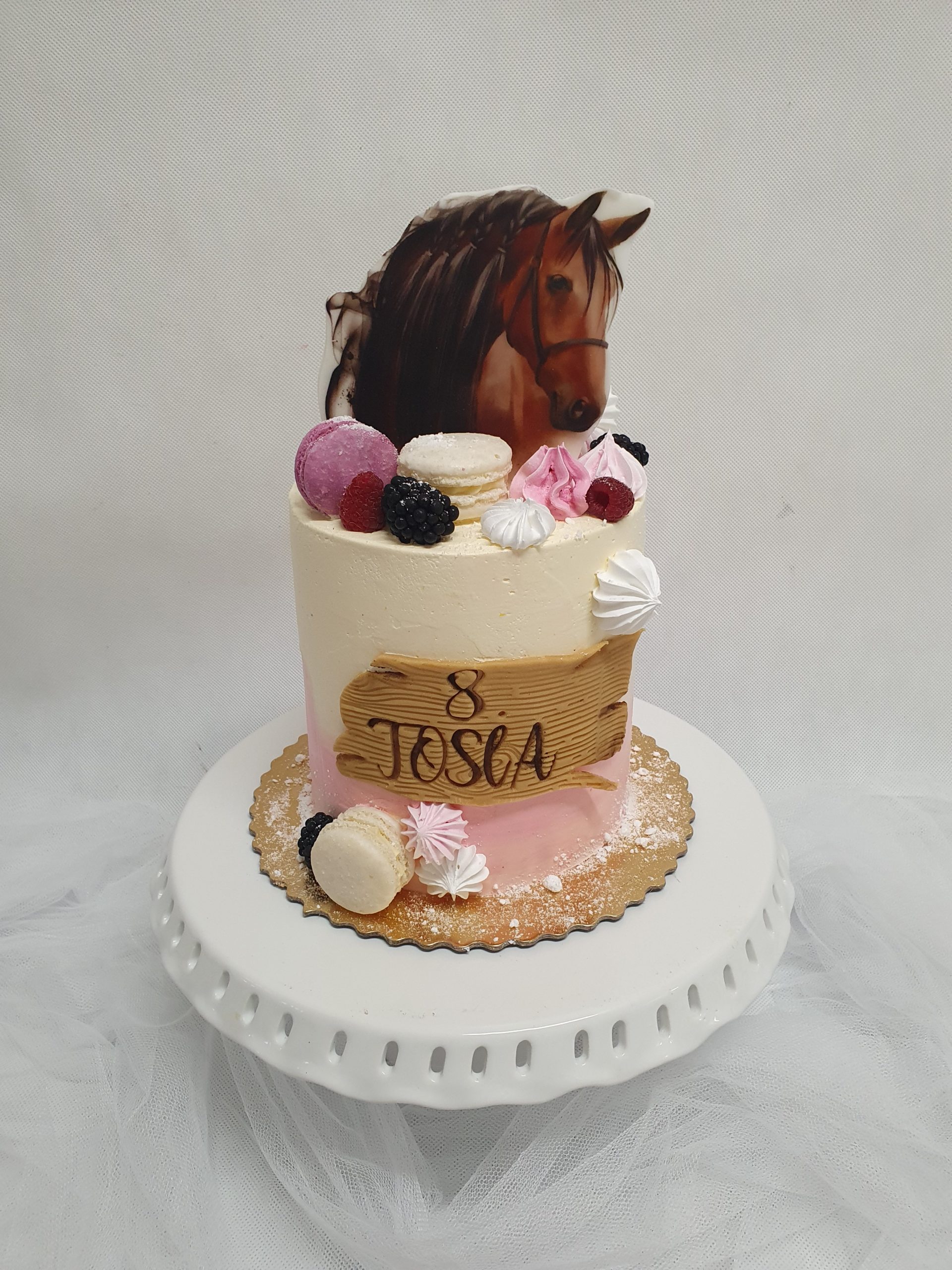 tort z koniem urodzinowy