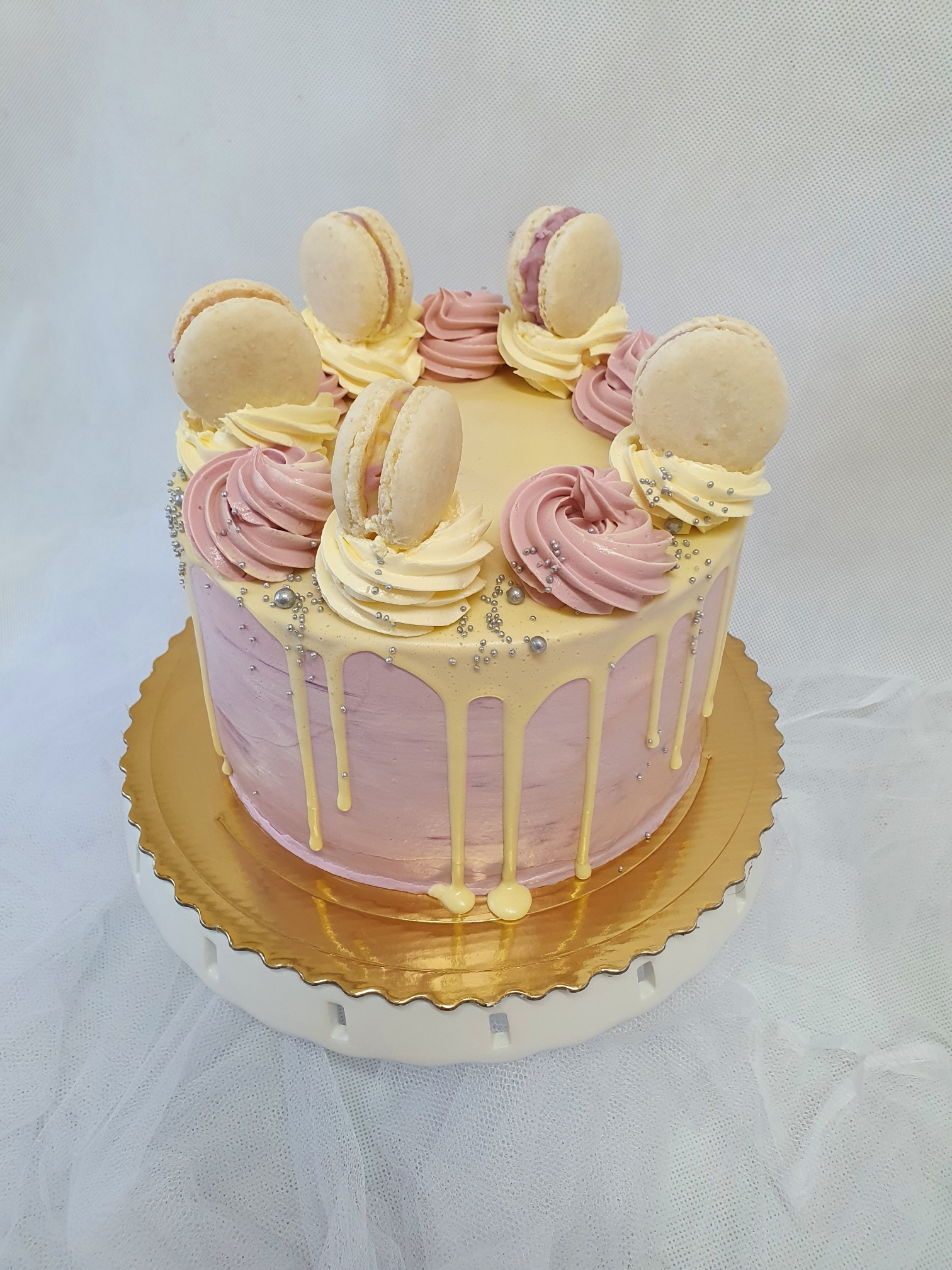 tort na urodziny personalizowany want